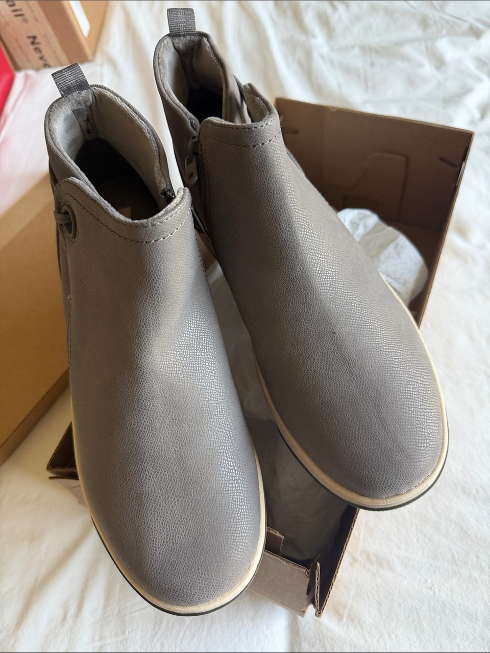 Clarks® Cloudsteppers Breeze Derby Women's Wedge Ankle Boots